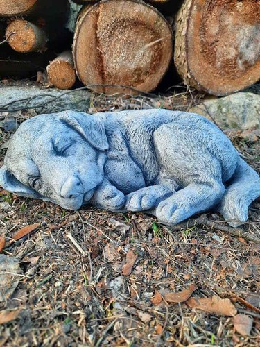 Steinfigur beagle hund liegend - beagle,